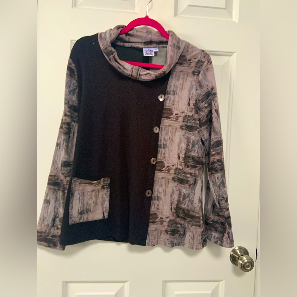 Beautiful cozy top
